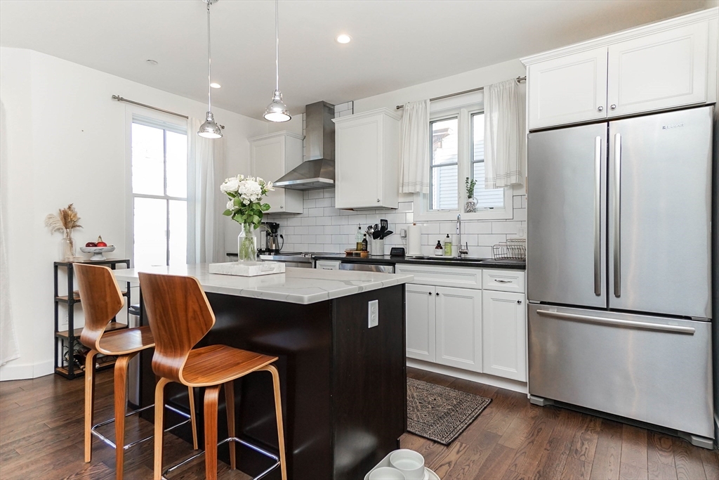 2 bed, 2 bath apartment for rent at 213 East Eagle St Unit 2, East Boston — photo 5 of 29