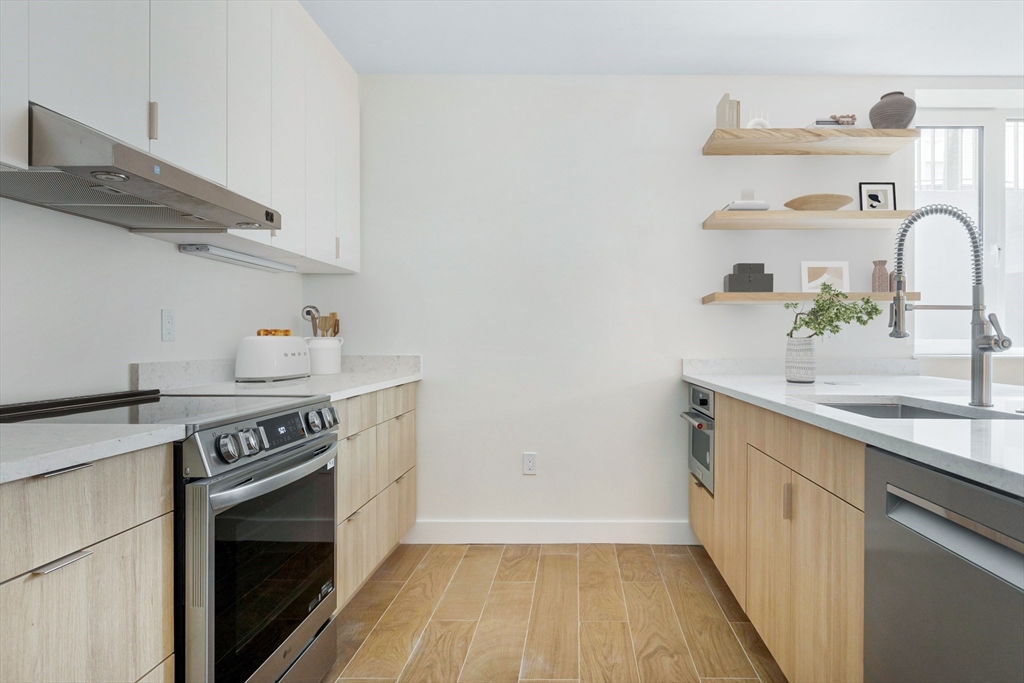 3 bed, 2 bath apartment for rent at 213 Harvard Unit 8, The Port — photo 5 of 16