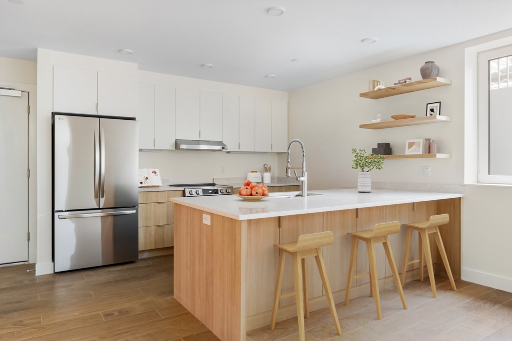 3 bed, 2 bath apartment for rent at 213 Harvard Unit 8, The Port — photo 6 of 16