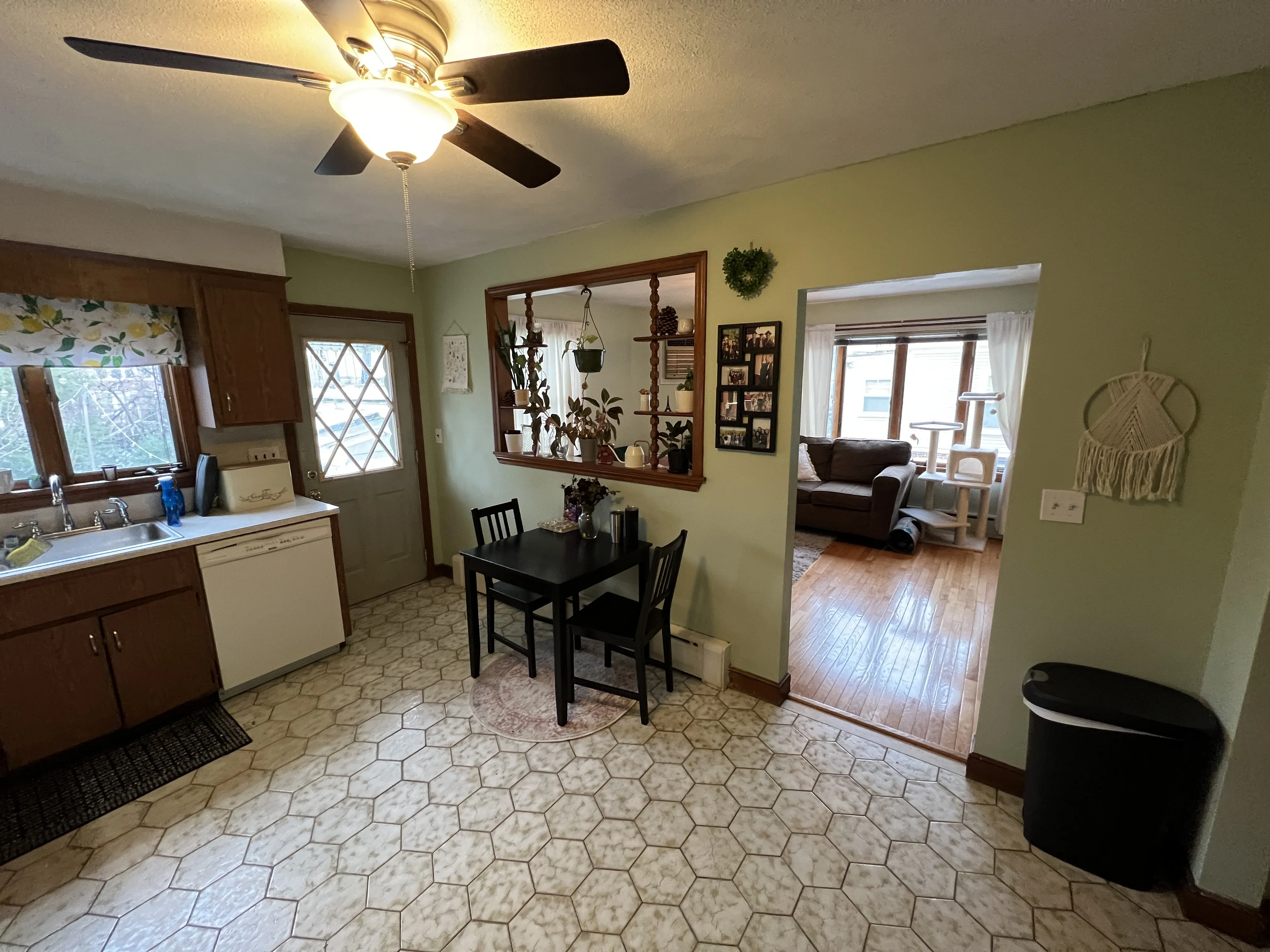 4 bed, 2.5 bath apartment for rent at 213 Holland St Unit 1, Teele Square — photo 15 of 27