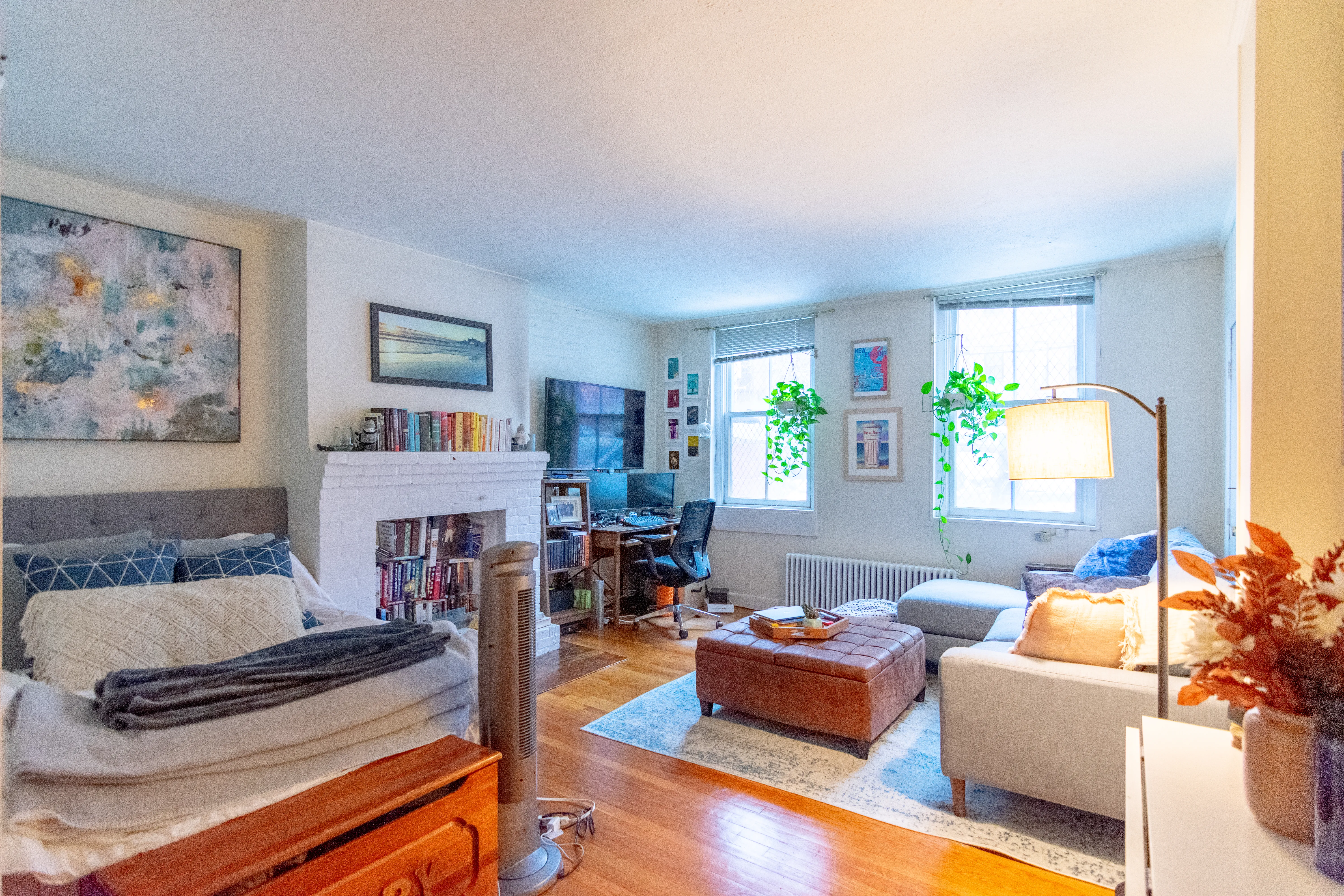 Studio bed, 1 bath apartment for rent at 213 Newbury St Unit 1A, Back Bay — photo 2 of 8