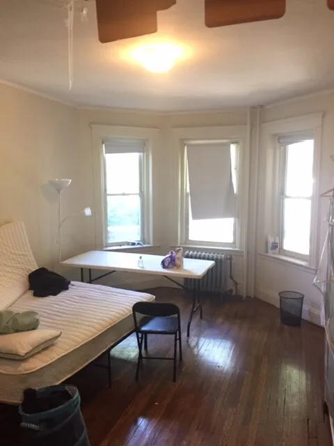 1 bed, 1 bath apartment for rent at 213 Park Dr Unit 7, Longwood — photo 4 of 13