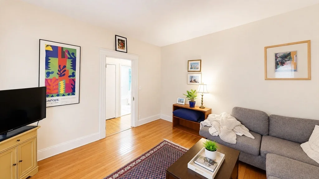 2 bed, 1 bath apartment for rent at 213 Parsons Unit 1, Brighton — photo 2 of 10