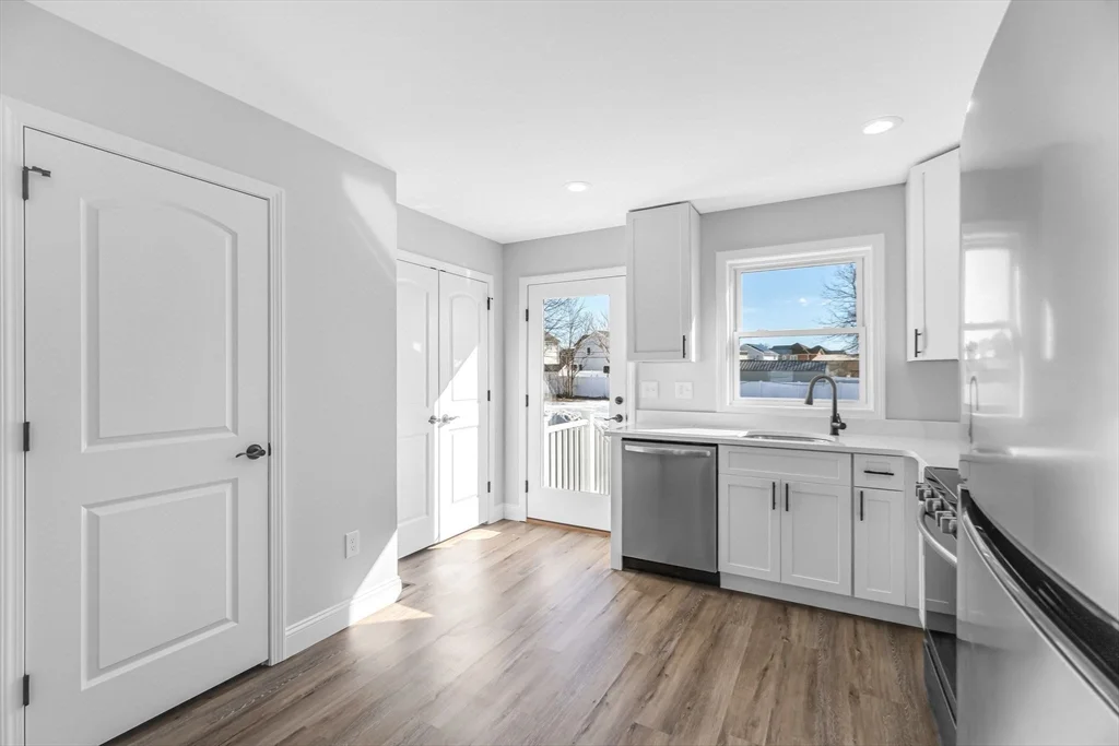 3 bed, 1 bath apartment for rent at 213 Pine St Unit 213, Springfield — photo 15 of 25