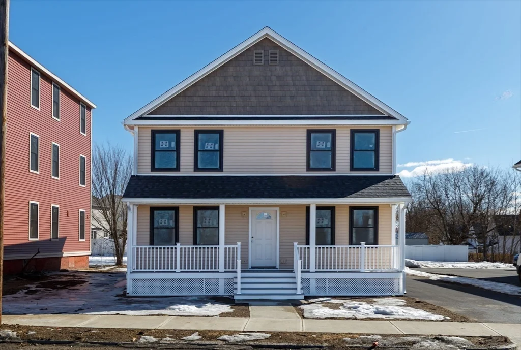 3 bed, 1 bath apartment for rent at 213 Pine St Unit 213, Springfield — photo 3 of 25