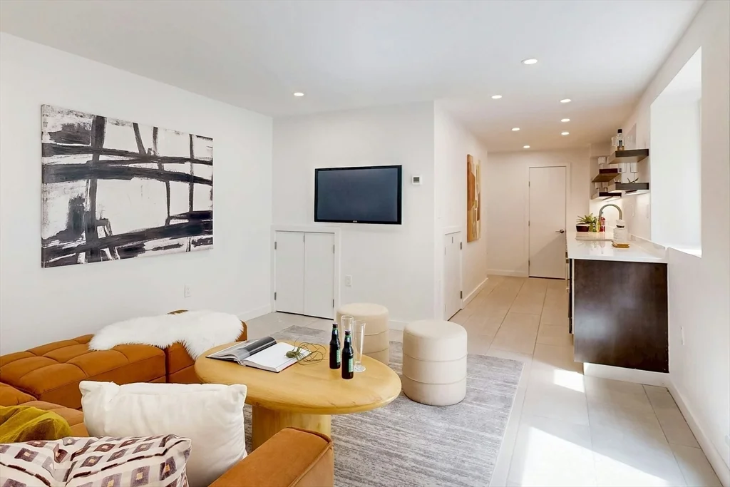 5 bed, 3 bath apartment for rent at 213 Third St, East Cambridge — photo 21 of 40
