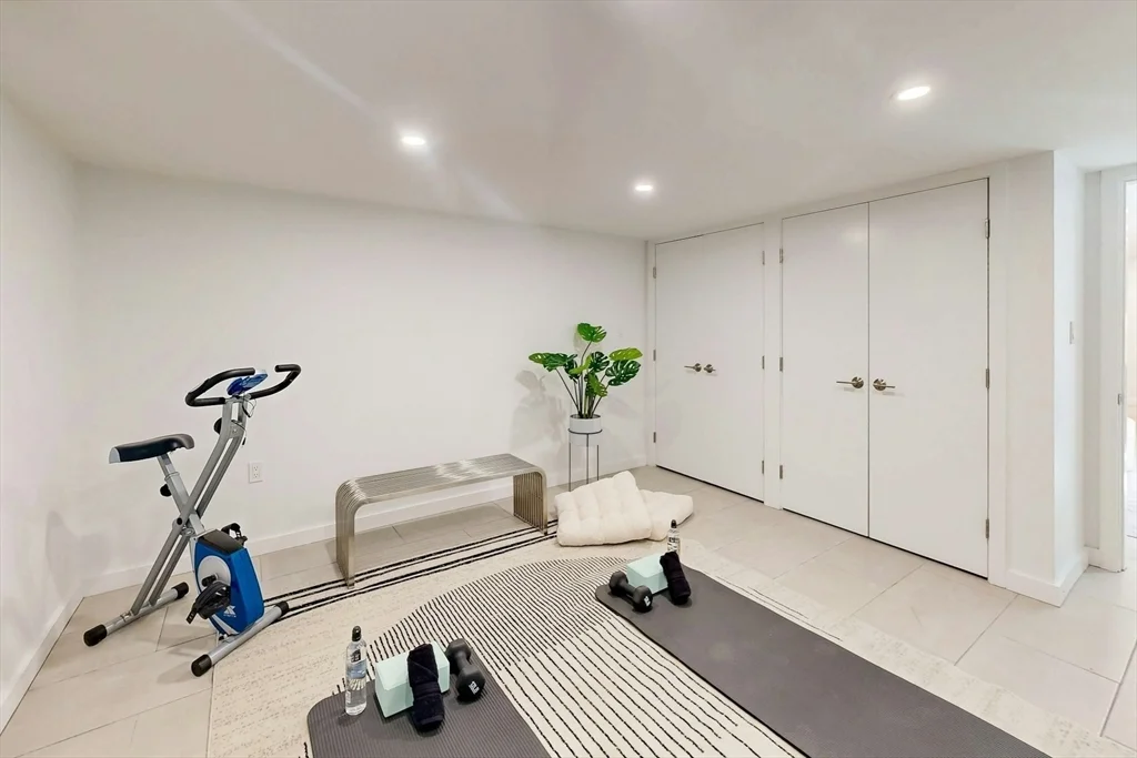 5 bed, 3 bath apartment for rent at 213 Third St, East Cambridge — photo 24 of 40