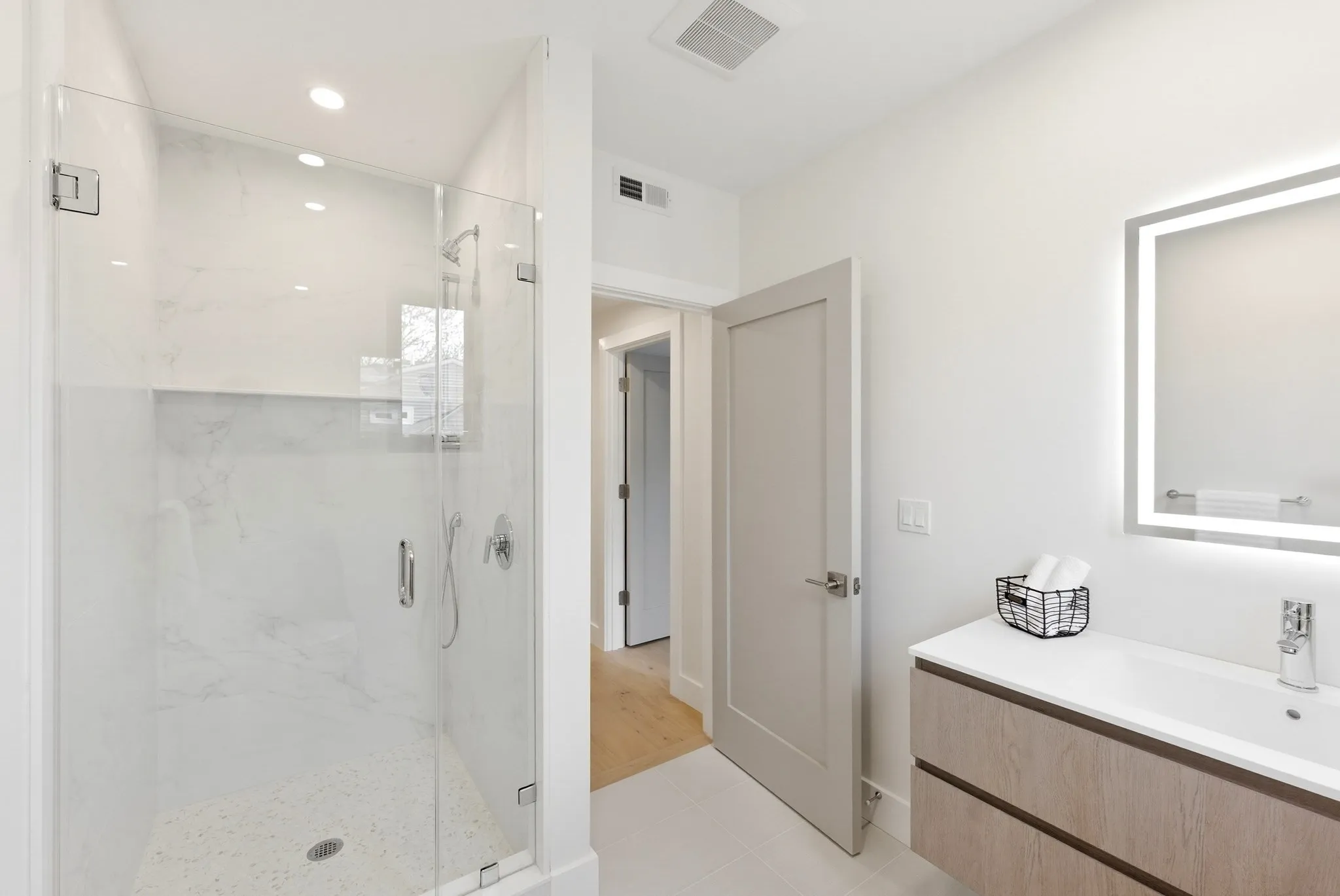 3 bed, 3.5 bath apartment for rent at 213 Tudor St Unit 3, South Boston — photo 19 of 34