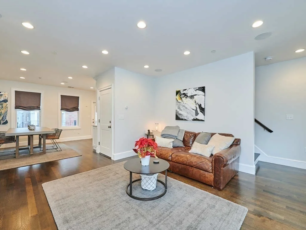2 bed, 2 bath apartment for rent at 213 W 5th St Unit 2, South Boston — photo 8 of 18
