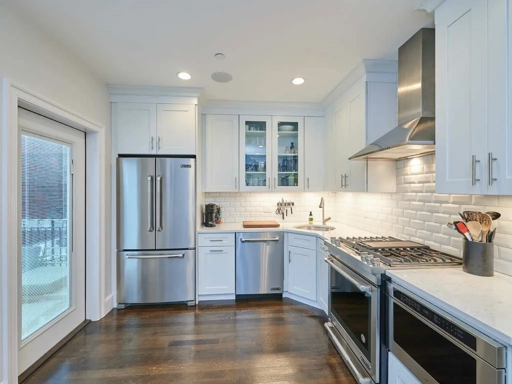 2 bed, 2 bath apartment for rent at 213 W 5th St Unit 2, South Boston — photo 6 of 18