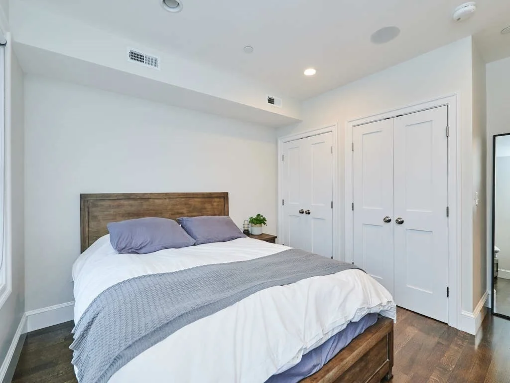 2 bed, 2 bath apartment for rent at 213 W 5th St Unit 2, South Boston — photo 11 of 18