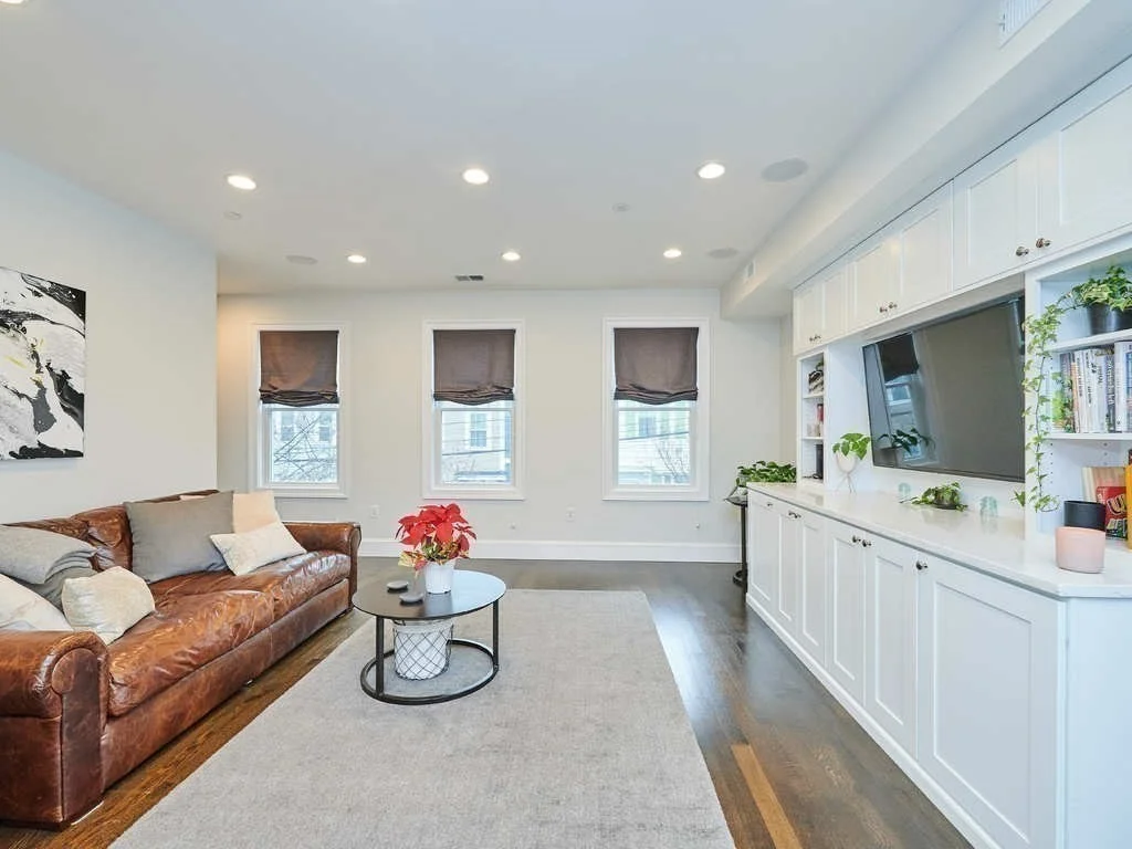 2 bed, 2 bath apartment for rent at 213 W 5th St Unit 2, South Boston — photo 9 of 18