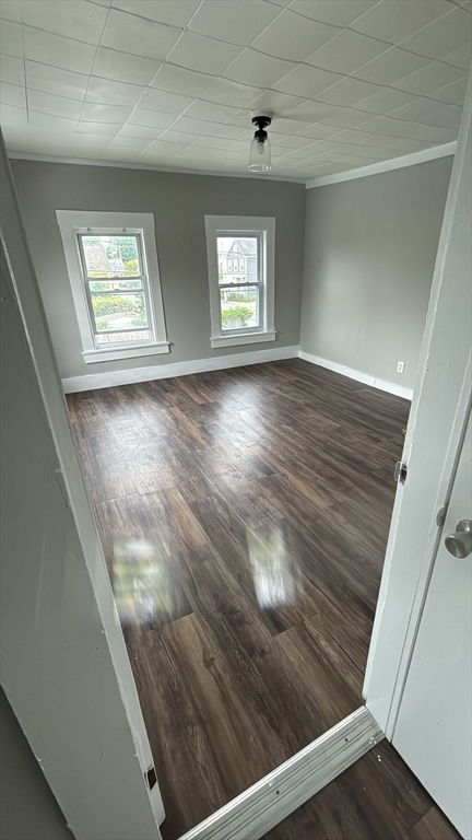 4 bed, 1 bath apartment for rent at 213 W Manchester St Unit 2, Lowell — photo 4 of 7