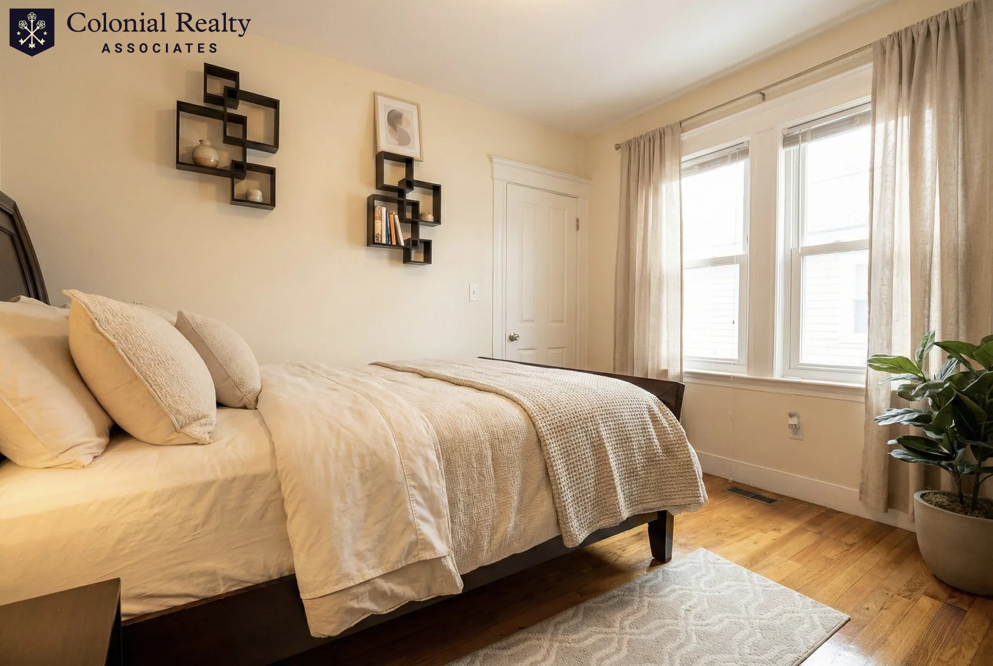 3 bed, 2 bath apartment for rent at 214 Arlington St Unit 01, East Watertown — photo 6 of 7
