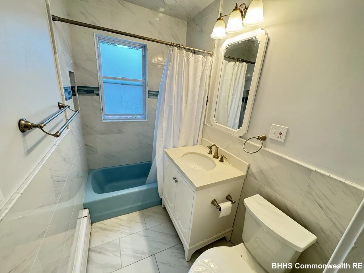 3 bed, 1.5 bath apartment for rent at 214 Commonwealth Ave Unit A, Chestnut Hill — photo 9 of 11