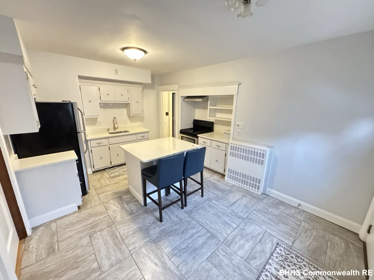 3 bed, 1.5 bath apartment for rent at 214 Commonwealth Ave Unit A, Chestnut Hill — photo 5 of 11