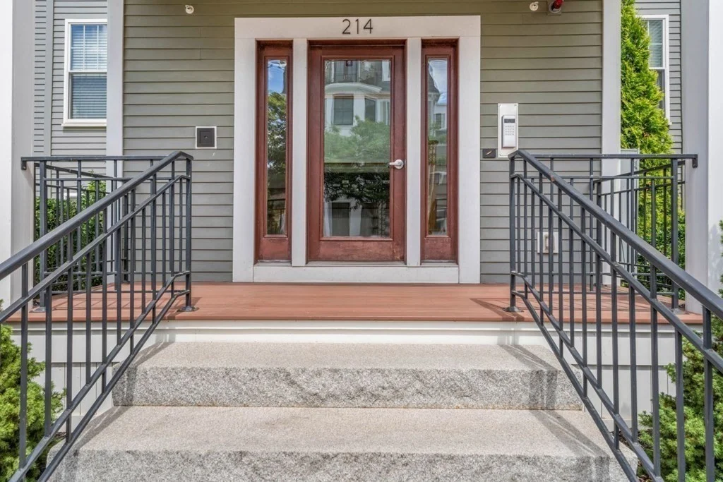 2 bed, 1 bath apartment for rent at 214 E Eagle St Unit 1, East Boston — photo 16 of 18