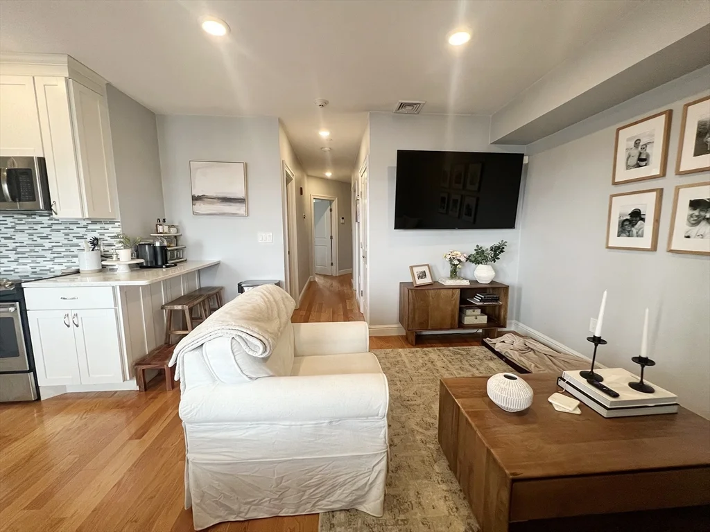 2 bed, 1 bath apartment for rent at 214 East Eagle St Unit 6, East Boston — photo 24 of 26