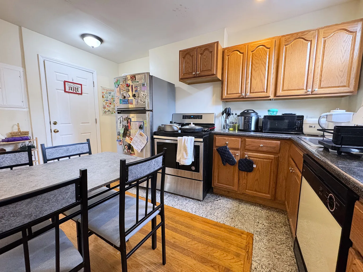 2 bed, 1 bath apartment for rent at 214 Freeman St Unit 1, North Brookline — photo 6 of 14