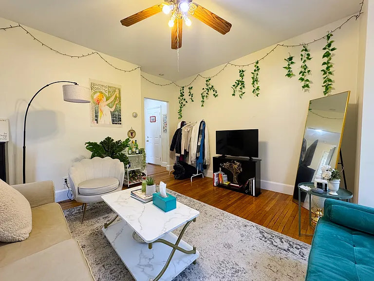 2 bed, 1 bath apartment for rent at 214 Freeman St Unit 1, North Brookline — photo 9 of 14