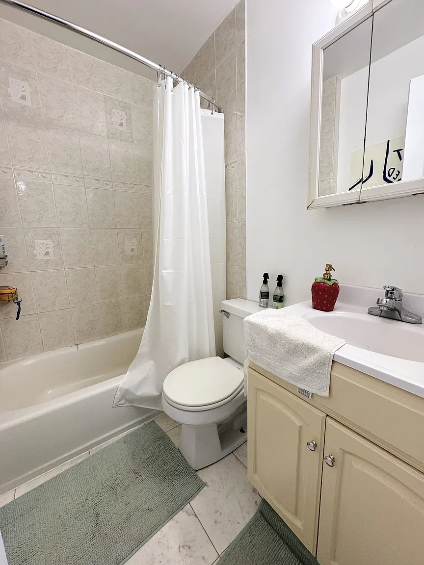 2 bed, 1 bath apartment for rent at 214 Freeman St Unit 1, North Brookline — photo 13 of 14