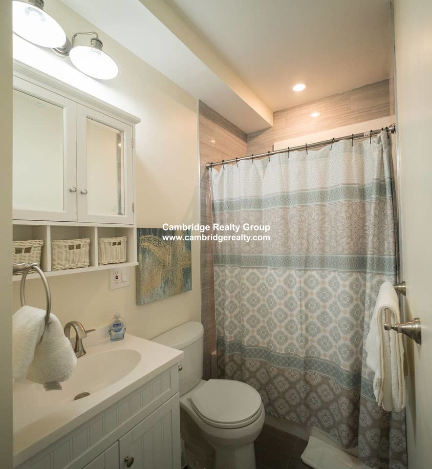 2 bed, 1.5 bath apartment for rent at 214 Green St Unit 2, Cambridgeport — photo 7 of 22
