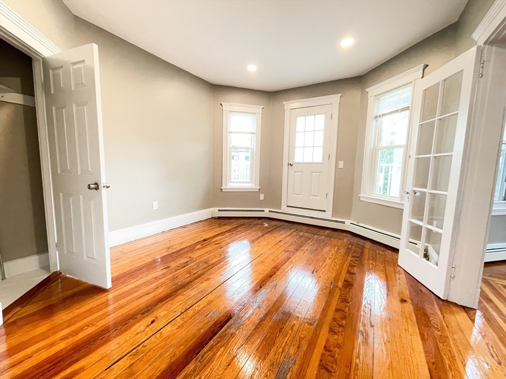 3 bed, 1 bath apartment for rent at 214 Hancock St Unit 2, Dorchester — photo 5 of 19