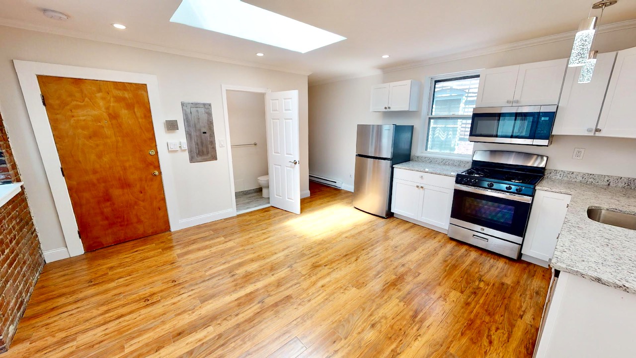 4 bed, 2 bath apartment for rent at 214 Hanover St Unit 3, North End — photo 11 of 68