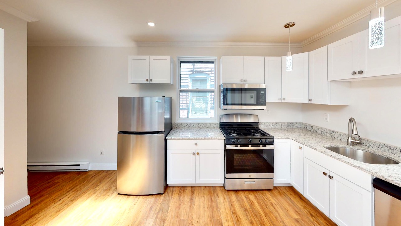 4 bed, 2 bath apartment for rent at 214 Hanover St Unit 3, North End — photo 10 of 68