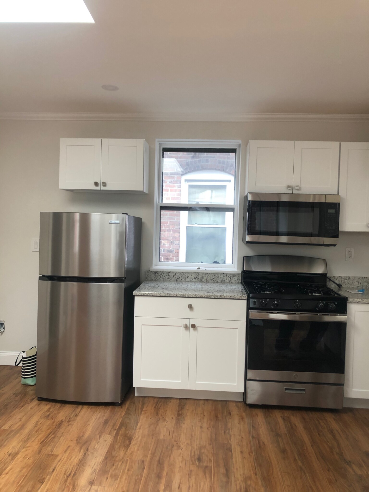 4 bed, 2 bath apartment for rent at 214 Hanover St Unit 3, North End — photo 5 of 68