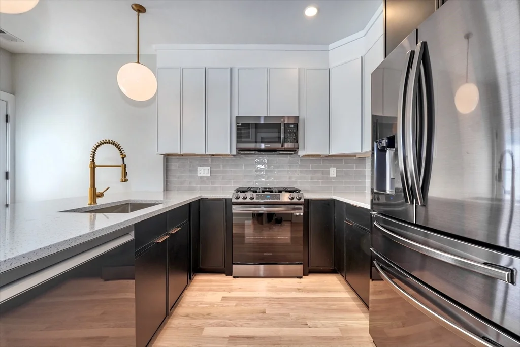 2 bed, 2 bath apartment for rent at 214 Havre St Unit 1, East Boston — photo 3 of 12