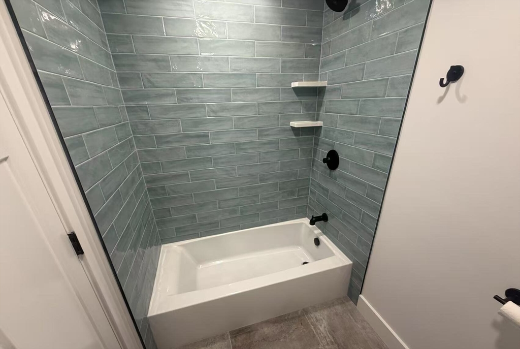 2 bed, 2 bath apartment for rent at 214 Havre St Unit 2, East Boston — photo 3 of 8