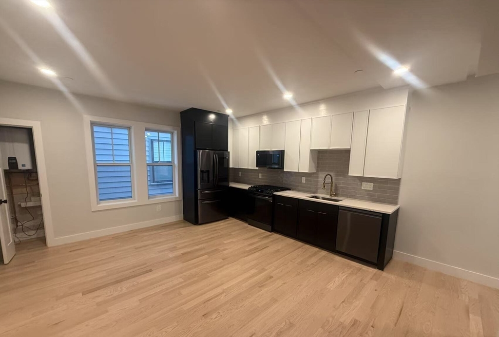 2 bed, 2 bath apartment for rent at 214 Havre St Unit 2, East Boston — photo 7 of 8