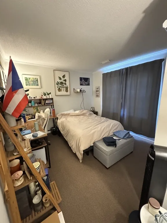 3 bed, 2 bath apartment for rent at 214 Lake Shore Rd Unit 3, Oak Square — photo 13 of 14