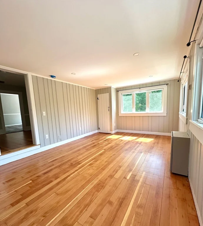 3 bed, 1 bath apartment for rent at 214 Main St Unit 2, Kingston — photo 11 of 27
