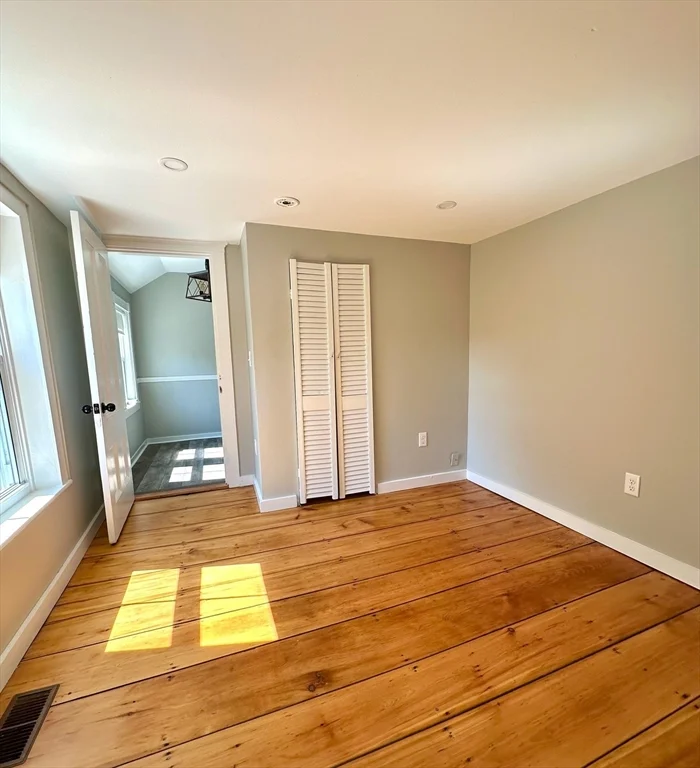 3 bed, 1 bath apartment for rent at 214 Main St Unit 2, Kingston — photo 13 of 27