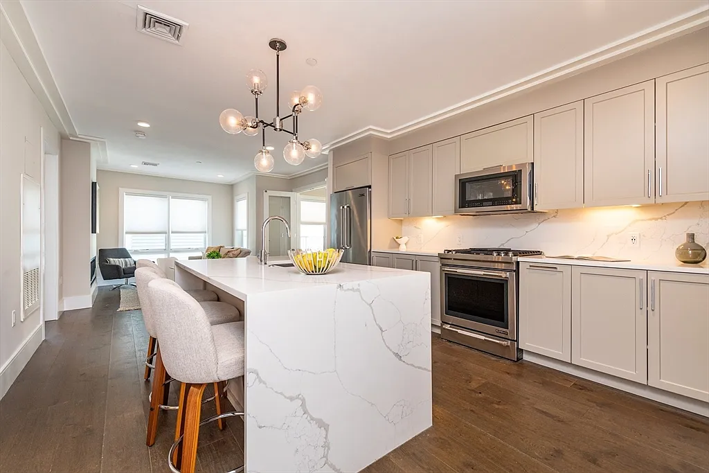 2 bed, 2 bath apartment for rent at 214 Market St Unit 203D, Brighton