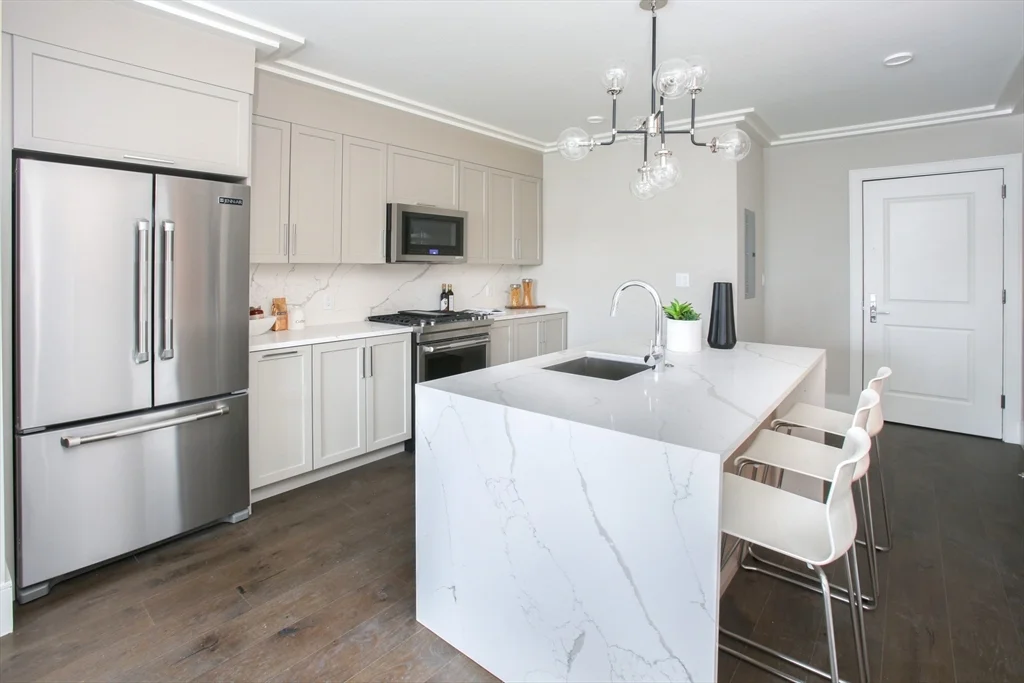 2 bed, 1 bath apartment for rent at 214 Market St Unit 406, Brighton — photo 3 of 18