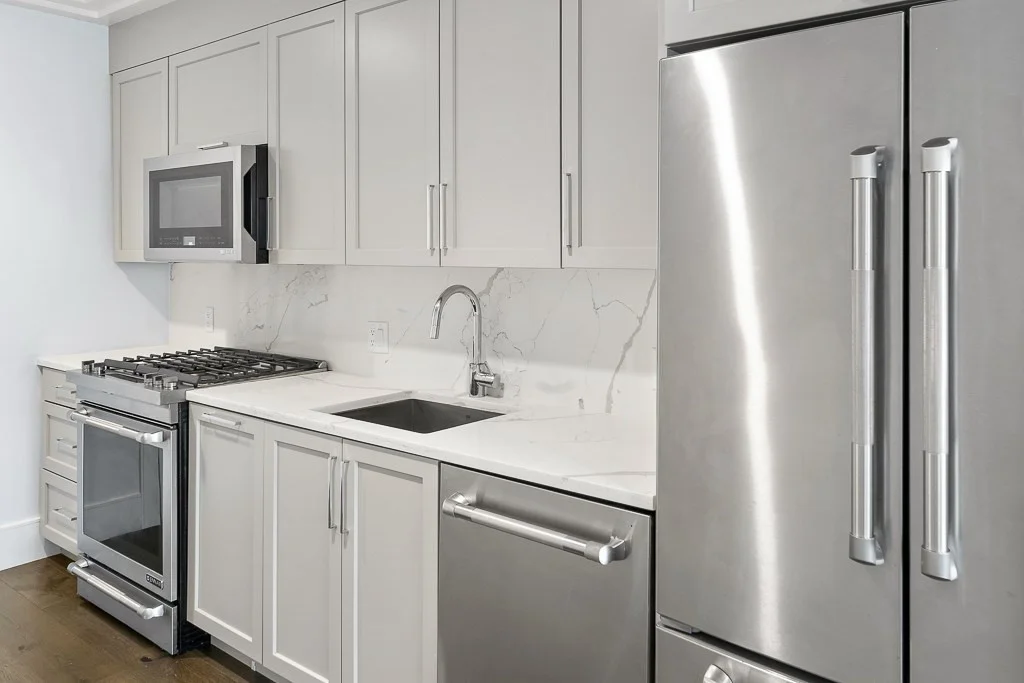 3 bed, 2 bath apartment for rent at 214 Market Unit 204, Brighton — photo 3 of 16