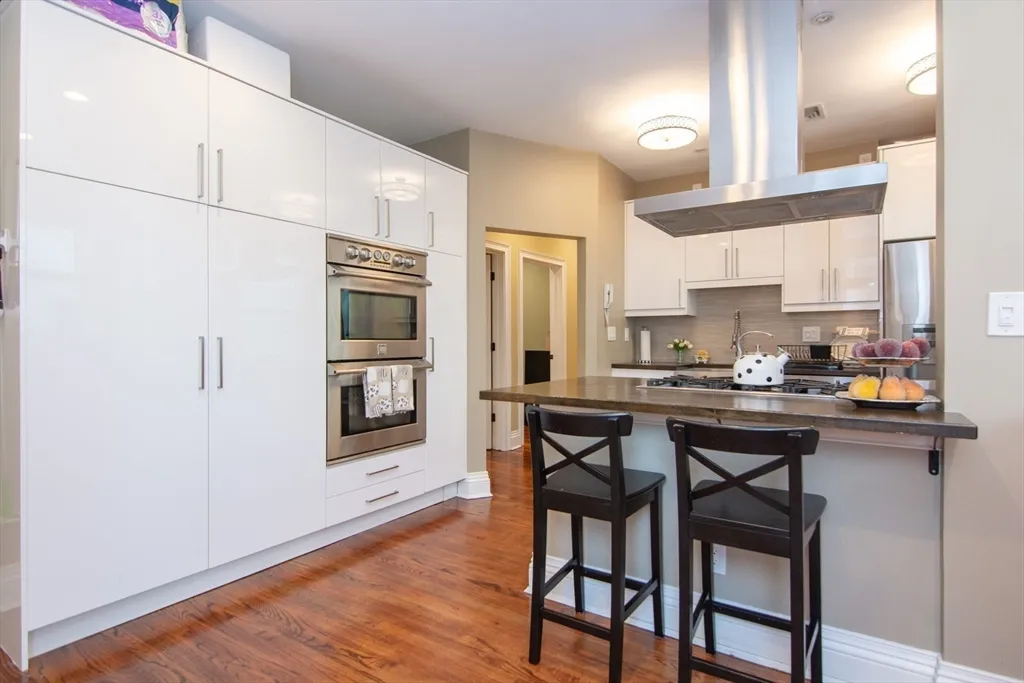2 bed, 1 bath apartment for rent at 214 South St Unit 1, Jamaica Plain — photo 7 of 15