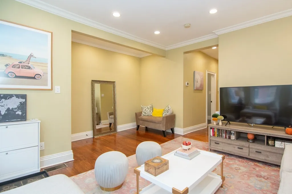 2 bed, 1 bath apartment for rent at 214 South St Unit 1, Jamaica Plain — photo 3 of 15