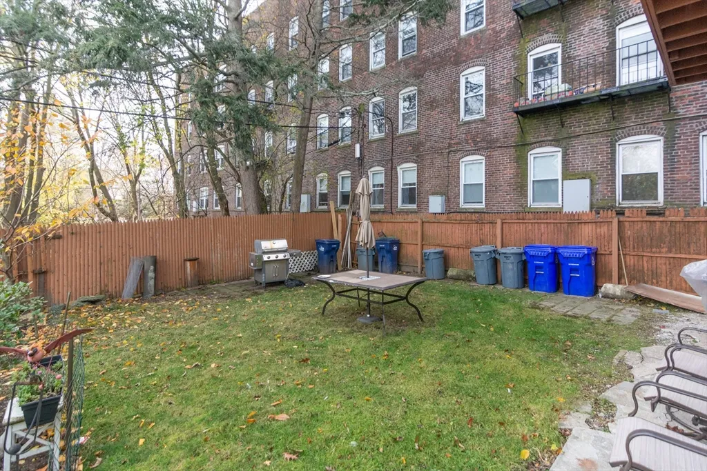 2 bed, 1 bath apartment for rent at 214 South St Unit 1, Jamaica Plain — photo 15 of 15