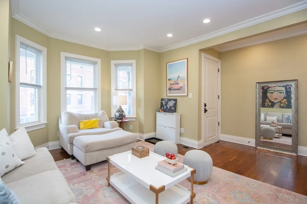 2 bed, 1 bath apartment for rent at 214 South St Unit 1, Jamaica Plain — photo 4 of 15