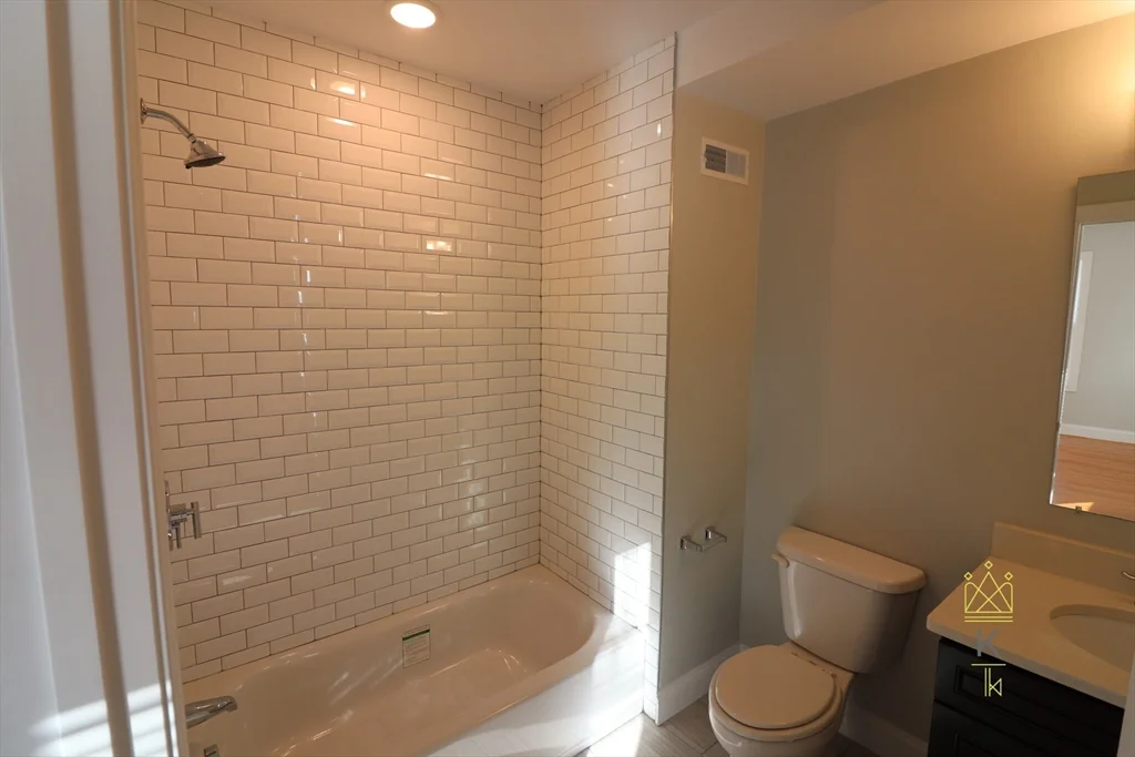 3 bed, 3 bath apartment for rent at 214 Westville St Unit 2, Dorchester — photo 8 of 17