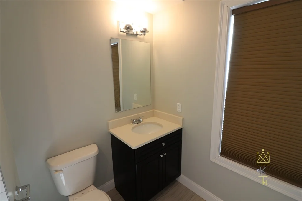 3 bed, 3 bath apartment for rent at 214 Westville St Unit 2, Dorchester — photo 9 of 17