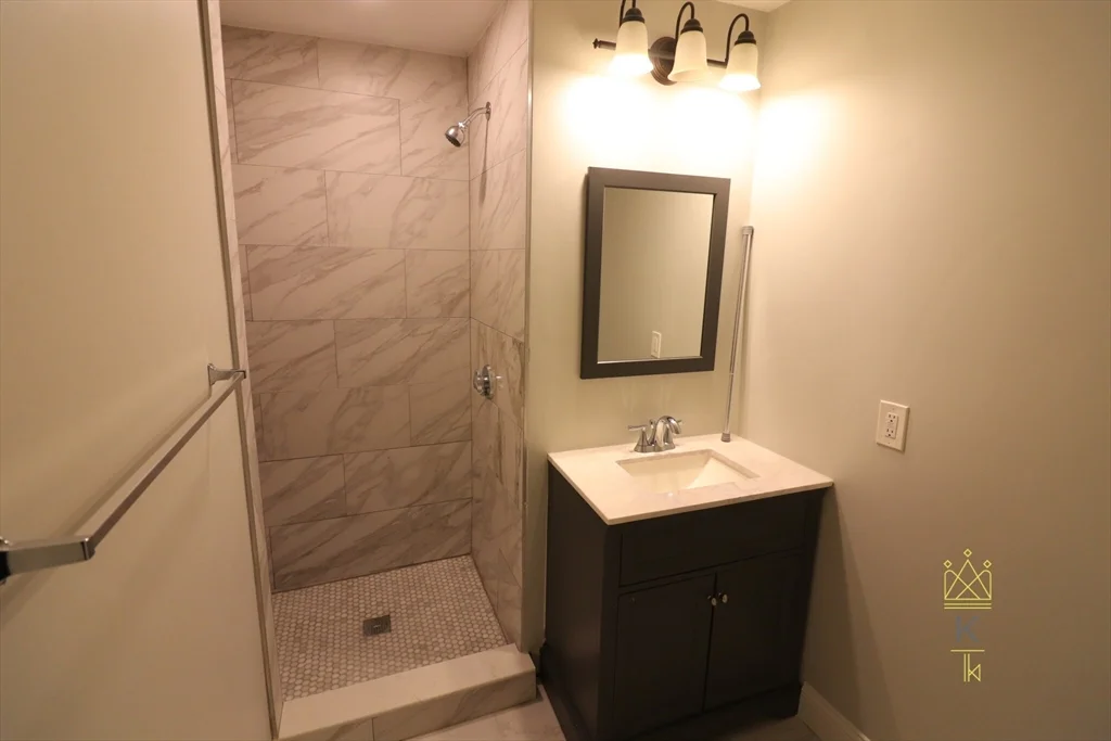 3 bed, 3 bath apartment for rent at 214 Westville St Unit 2, Dorchester — photo 6 of 17