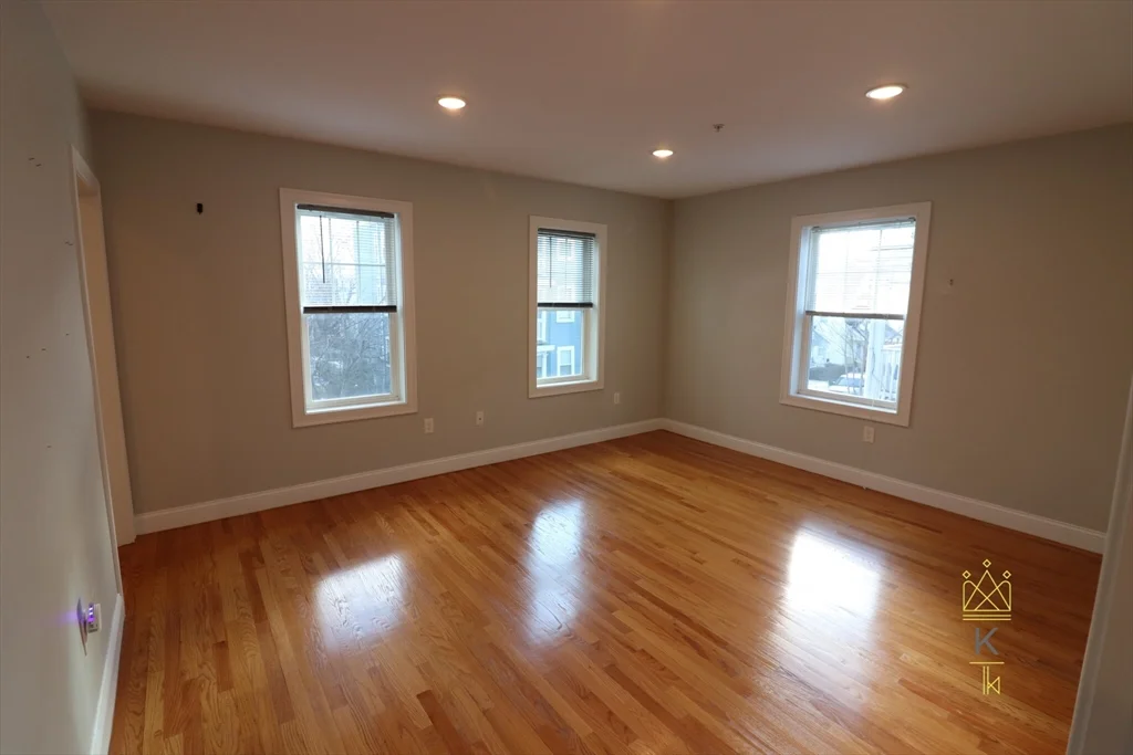 3 bed, 3 bath apartment for rent at 214 Westville St Unit 2, Dorchester — photo 7 of 17
