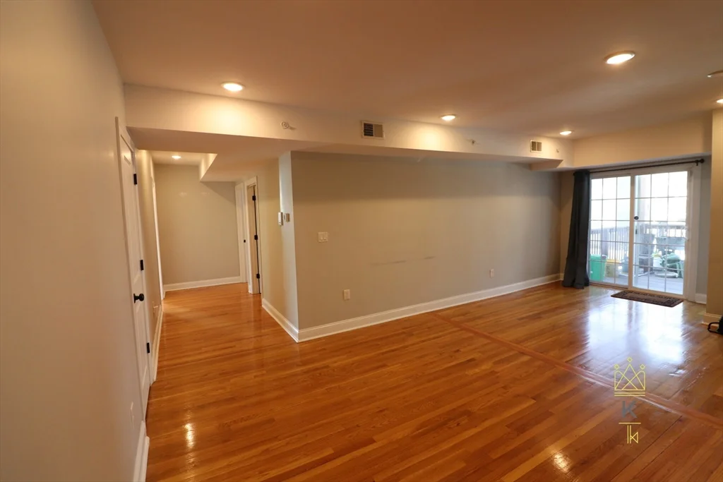 3 bed, 3 bath apartment for rent at 214 Westville St Unit 2, Dorchester — photo 3 of 17