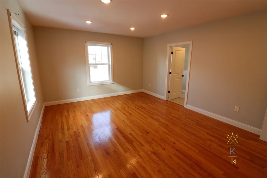 3 bed, 3 bath apartment for rent at 214 Westville St Unit 2, Dorchester — photo 10 of 17