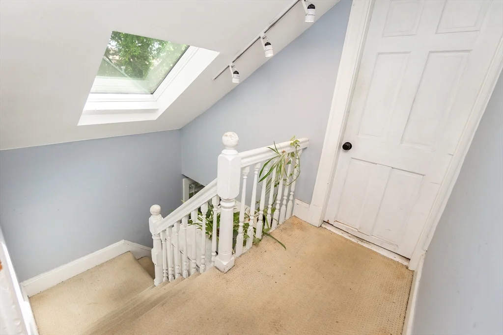 3 bed, 1 bath apartment for rent at 214R Harvard St Unit 2, Central Square — photo 8 of 25